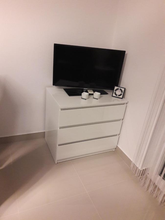 Apartman Miki Borik 扎达尔 外观 照片